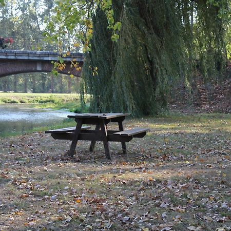 Chez Santia Villa Brinon-sur-Sauldre Kültér fotó